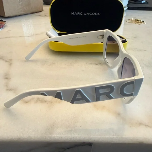 Marc Jacobs White Square Sunglasses with Yellow Case Marc Jacobs White Sunglasses with Yellow Case  main image 2